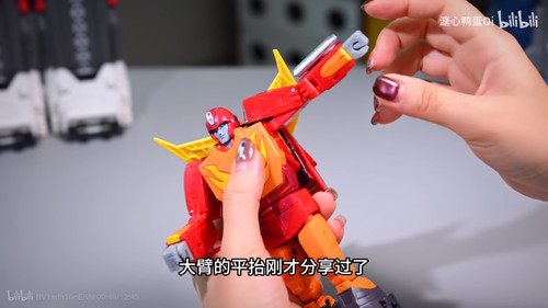 Takara Tomy Transformers MPG 20 Hot Rod Style Gen 14.jpg