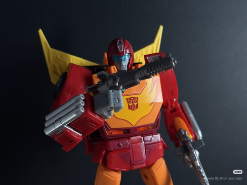 Takara Tomy Transformers MPG 20 Hot Rod Style Gen 08b.jpg