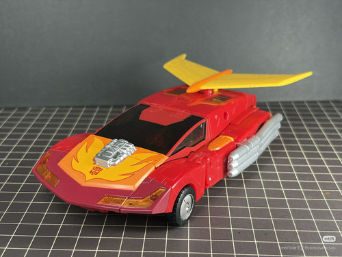 Takara Tomy Transformers MPG 20 Hot Rod Style Gen 09.jpg