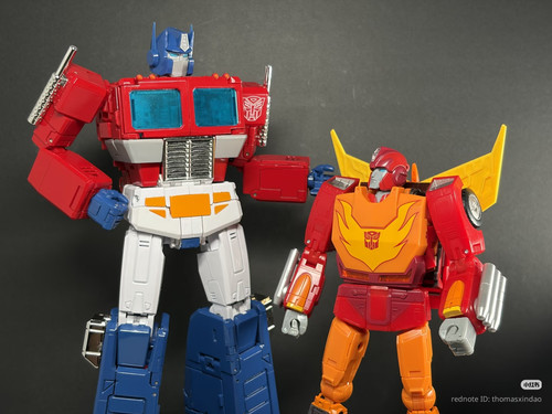 Takara Tomy Transformers MPG 20 Hot Rod Style Gen 08c.jpg