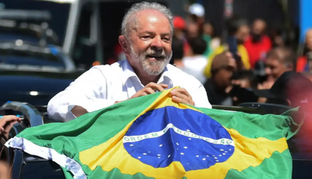 Com ampla presença popular, Lula faz maratona pelo Sudeste, Nordeste e Norte rumo à vitória