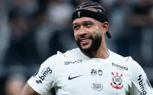 Novo Corinthians? Diniz testa Garro recuado e Memphis mais perto do gol