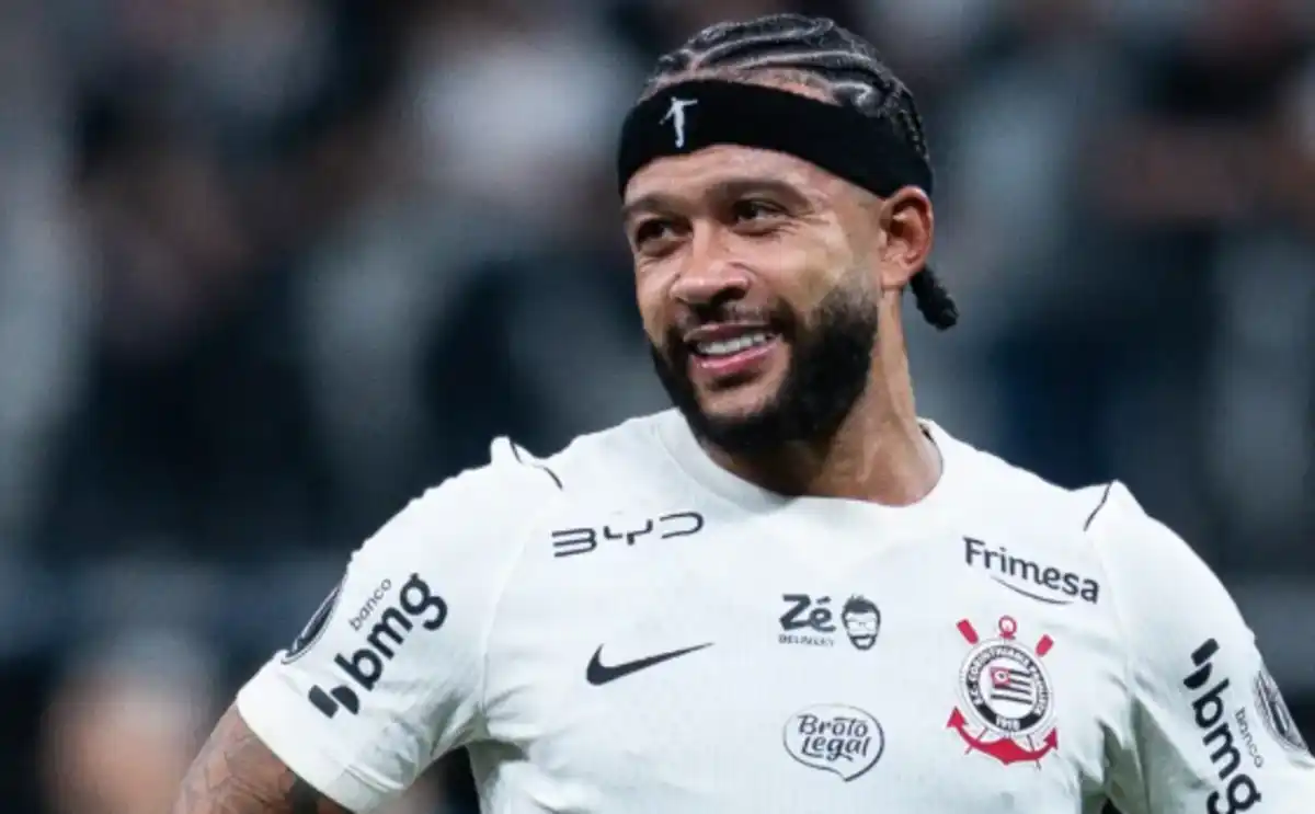 Novo Corinthians? Diniz testa Garro recuado e Memphis mais perto do gol