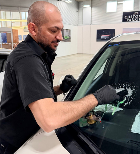 Windshield And Glass Repair Richmond.1