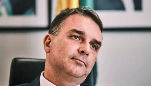 Modelo suicida! Flávio Bolsonaro tenta importar a catástrofe de Milei e ameaça o desenvolvimento do Brasil de Lula