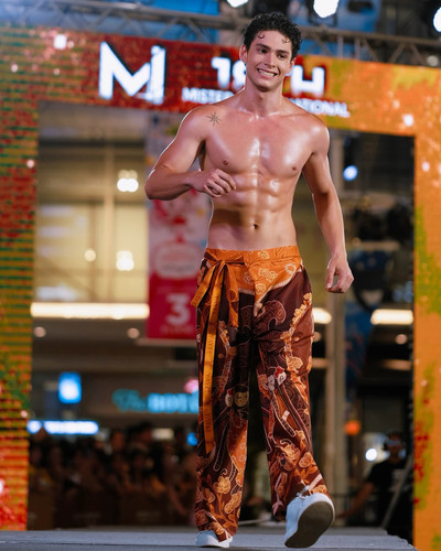816948305 1666007601554973 5562561786713807150 n.jpg?stp=dst jpg tt6&cstp=mx1638x2048&ctp=s1638x2048.jpg