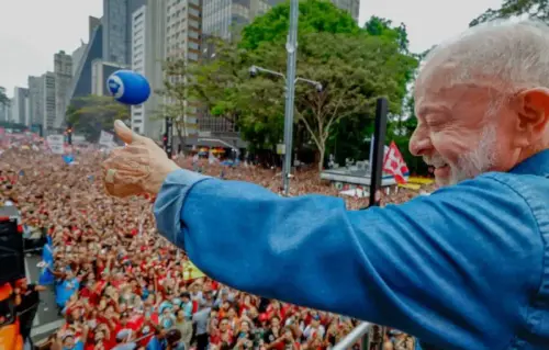 Lula passa à frente! Lindbergh anuncia virada em pesquisas internas e denuncia desespero da extrema direita