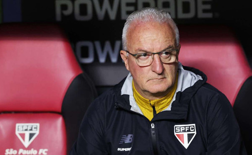 Dorival Júnior revela dificuldades e cobra melhorias no CT do São Paulo