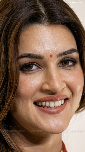 kriti 786343464504.jpg