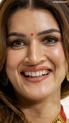 kriti 786343464502.jpg