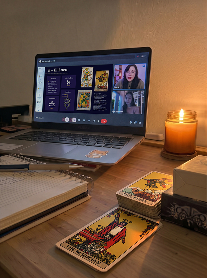 Clases individuales de tarot con Emilia