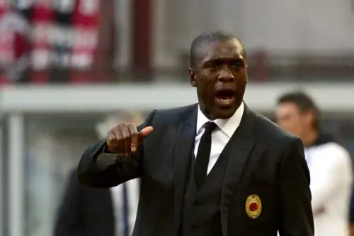 Inacreditável: Seedorf só deve chegar para treinar o Corinthians na quarta-feira