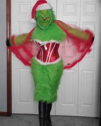 unattractive halloween costumes 653fa429f1574 700.jpg