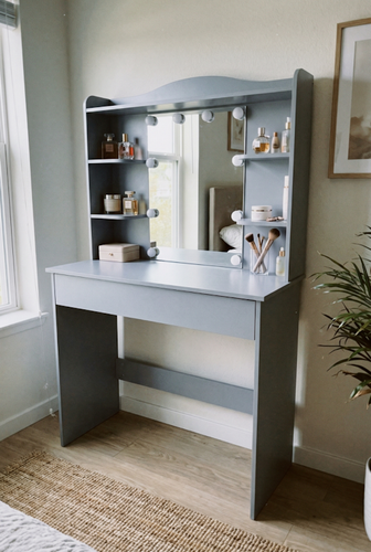 Leave One Shelf Empty and You'll Thank Yourself Later.png