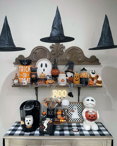 halloween decorations interior 88 651d75d60d8d9 700.jpg
