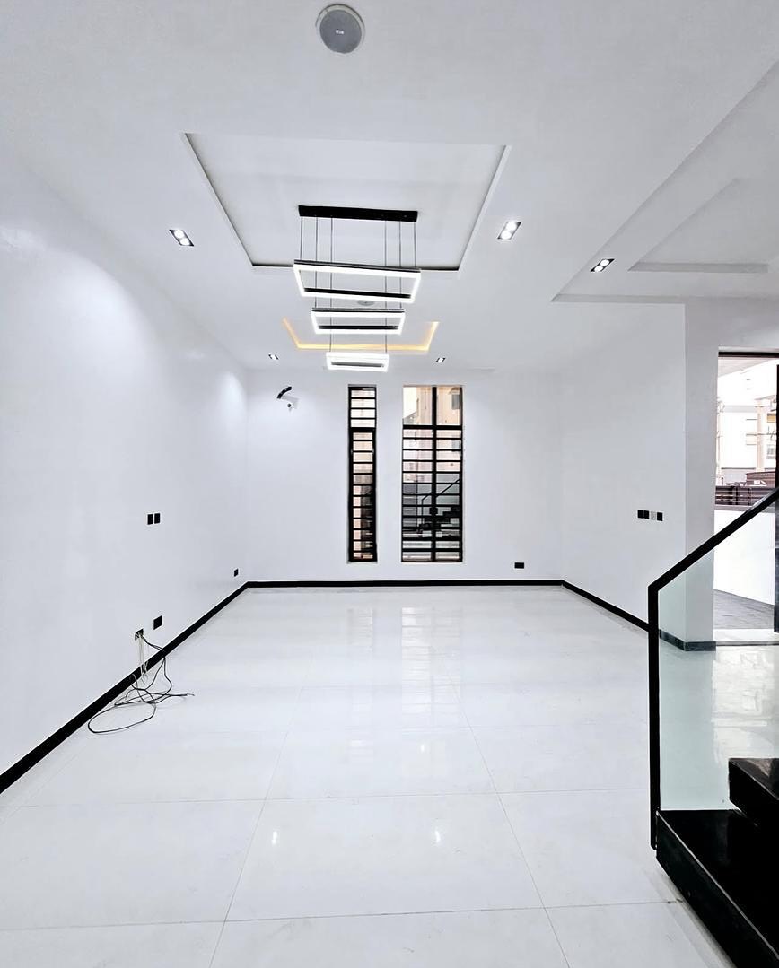 Luxury 5-Bedroom Smart Home - Interior architecture view 4