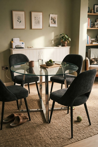 A Round Dining Set for Everyday Meals and Catch-Ups.1