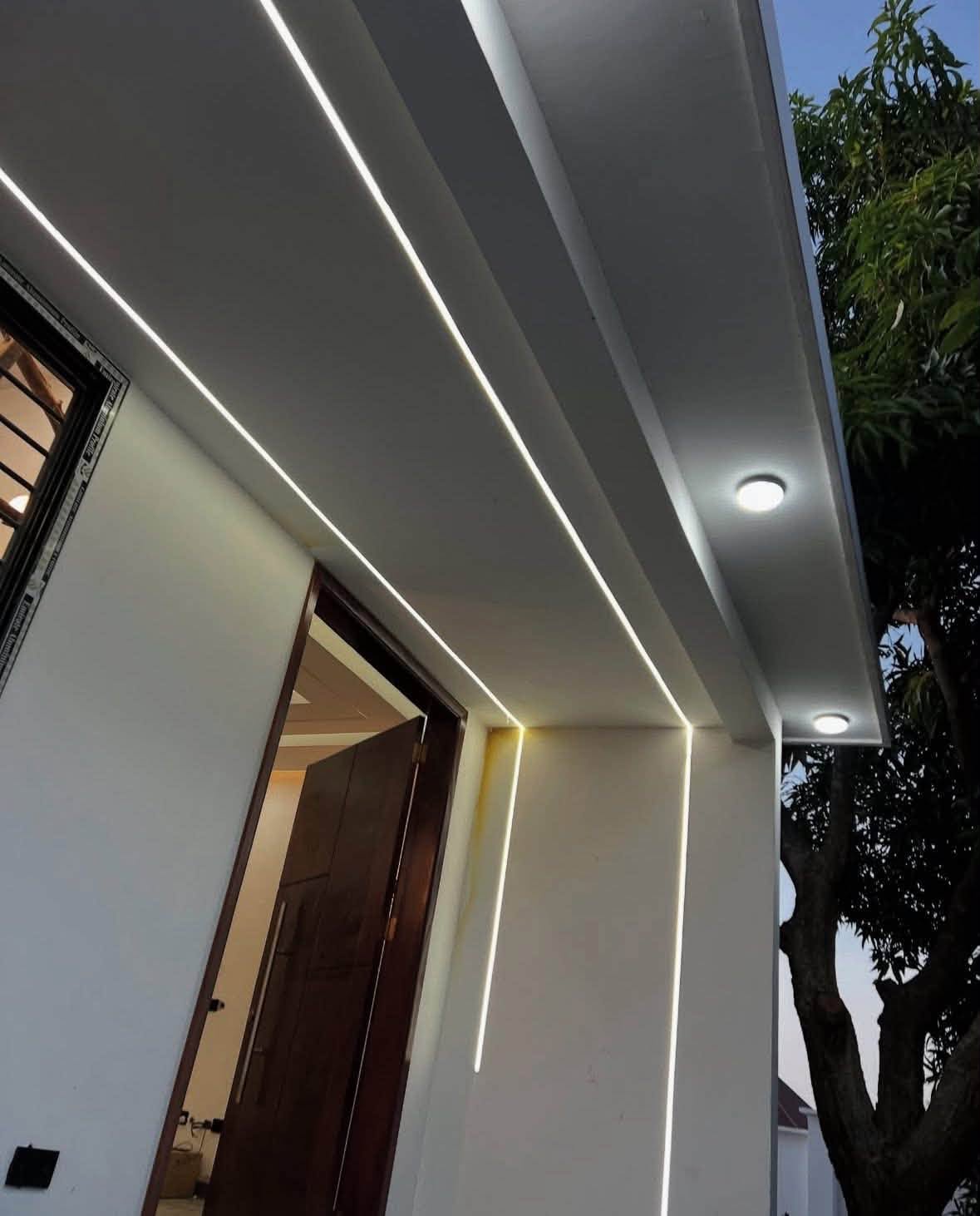 Contemporary Residential Villa - Soffit lighting detail with recessed ceiling downlights