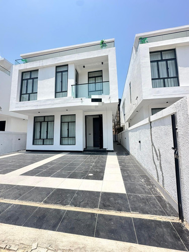 Construction of a Luxury 5-Bedroom Fully Detached Residence in Chevron Toll Gate, Lagos State