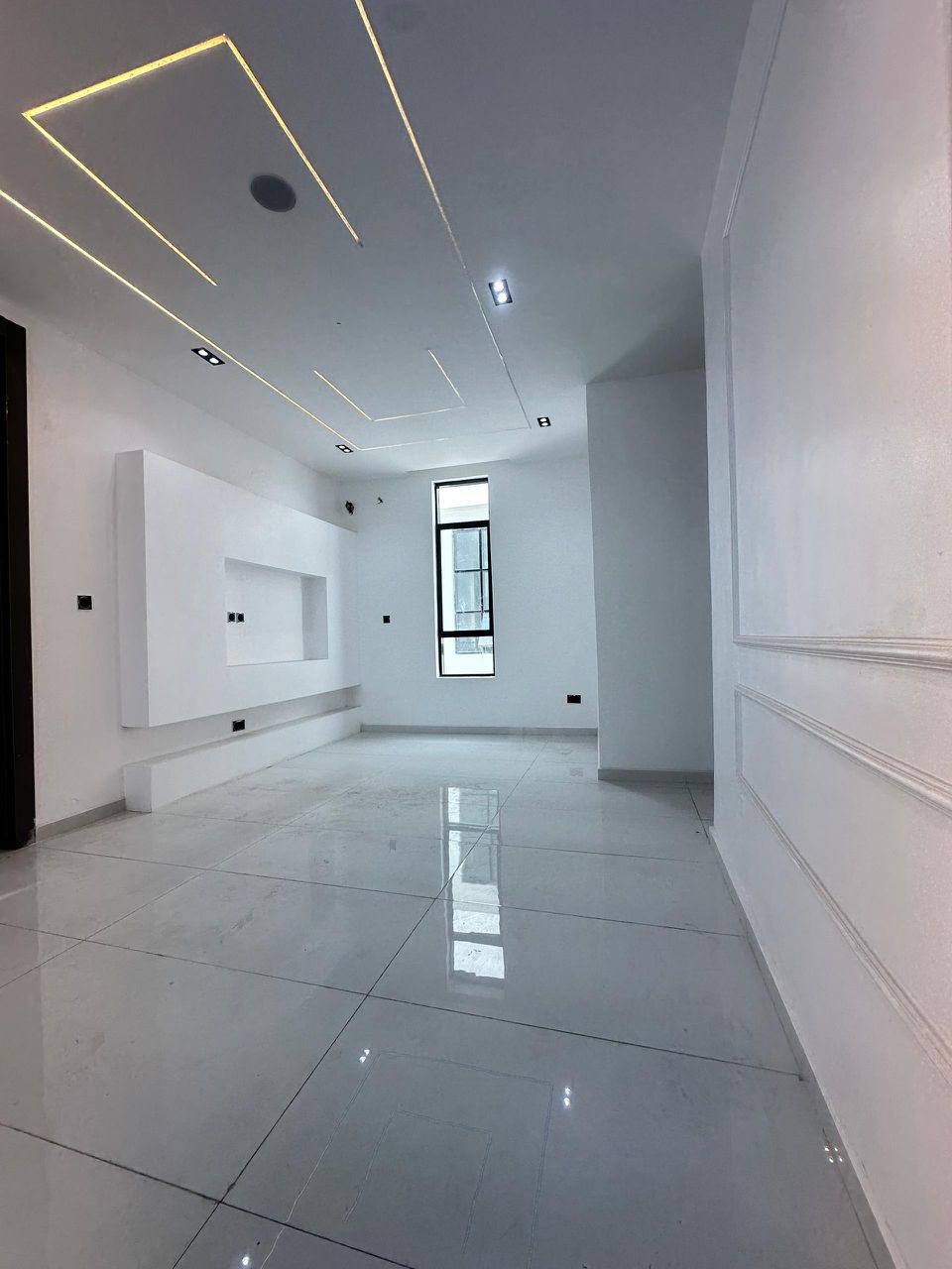 Luxury 5-Bedroom Fully Detached Residence - Architectural view 4