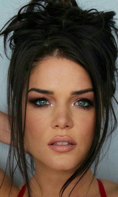 Marie avgeropoulos wallpaper lookscreen.jpg