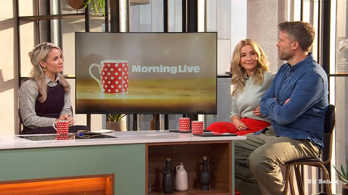 Morning Live 141026.mp4 snapshot 00.06.41.620