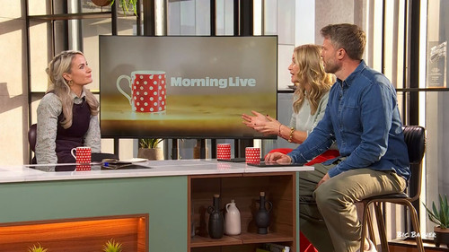 Morning Live 141026.mp4 snapshot 00.05.40.820