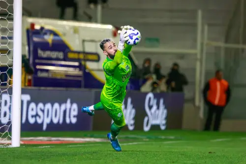 Goleiro emprestado pelo São Paulo lidera estatística impressionante