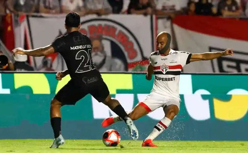 Futuro de Lucas Moura no São Paulo fica a cargo da nova gestão