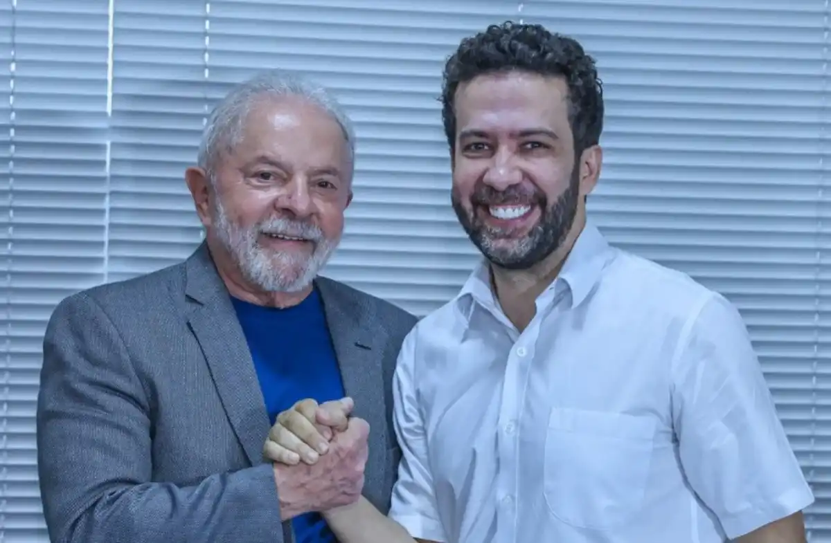 Tentativa de Flávio Bolsonaro de barrar canal Exército do Lula fracassa e TSE revoga suspensão