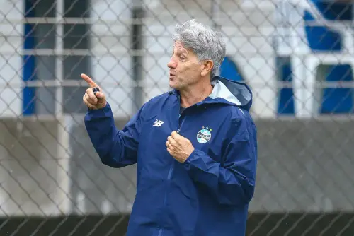 Treinamento intenso marca a última semana de preparação contra o Remo
