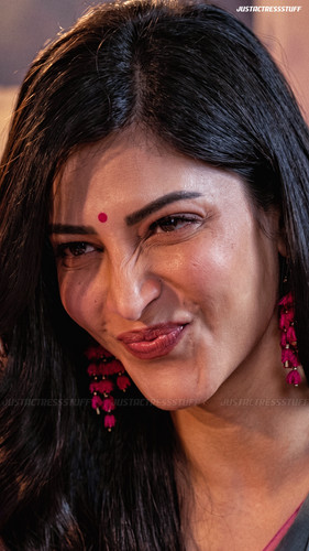 shruti 789564345807.jpg