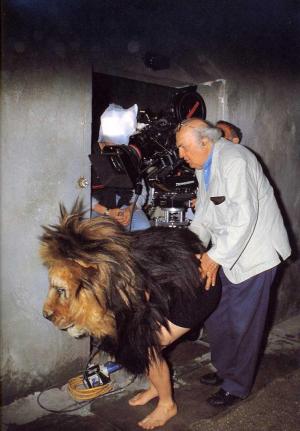 35 il sogno del leone in cantina.jpg