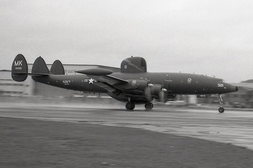 EC-121K USN VW-13 141321 Prestwick 22 Aug 63.jpg