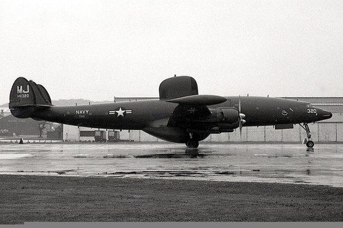WV-2 USN VW-11 141320 Prestwick 25 Jun 61.jpg