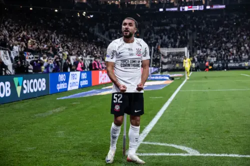 Contrato até 2027: Corinthians registra renovação de Zakaria Labyad no BID após lesão grave