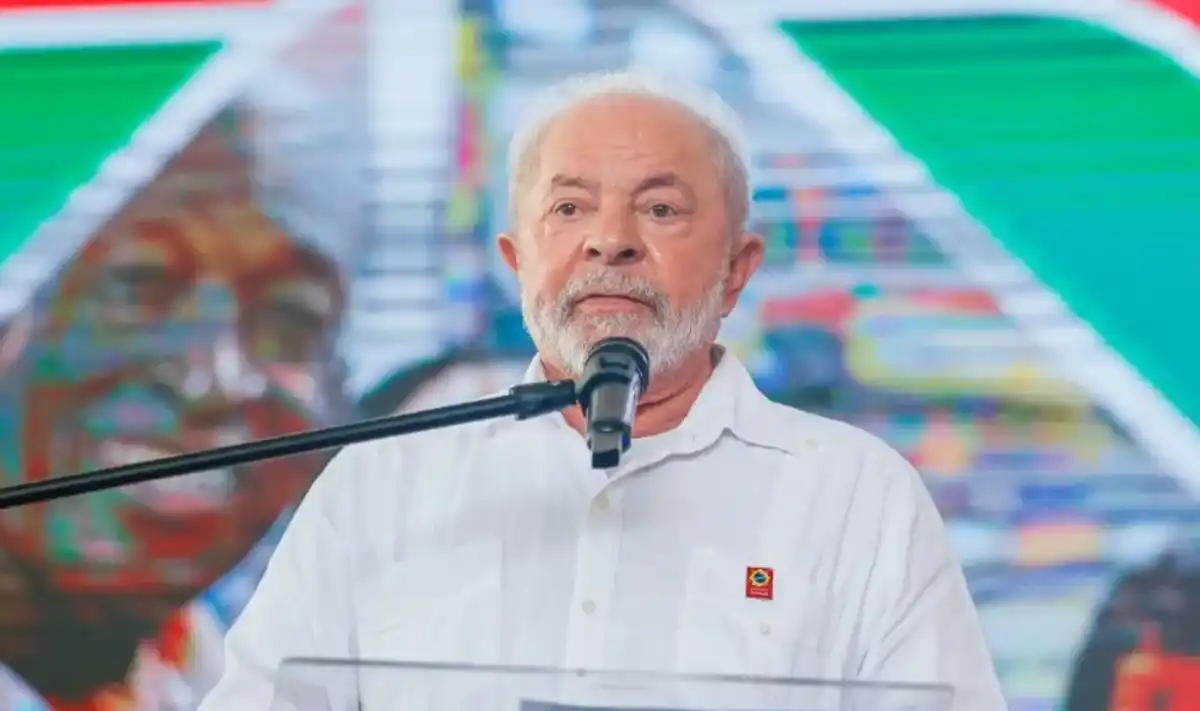 Em comício no Ceará, Lula rebate clubes sobre fim das bets: “Futebol sempre viveu sem apostas”