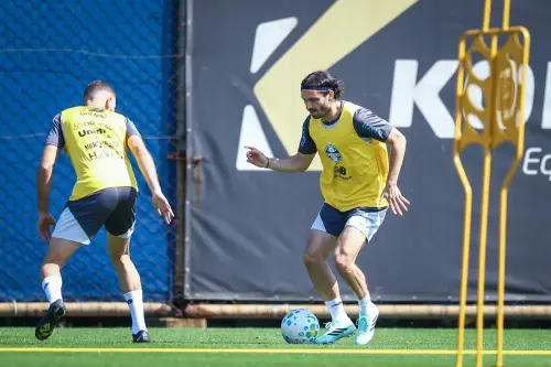 Renato Portaluppi muda posições e pode tirar Krovinovic do time