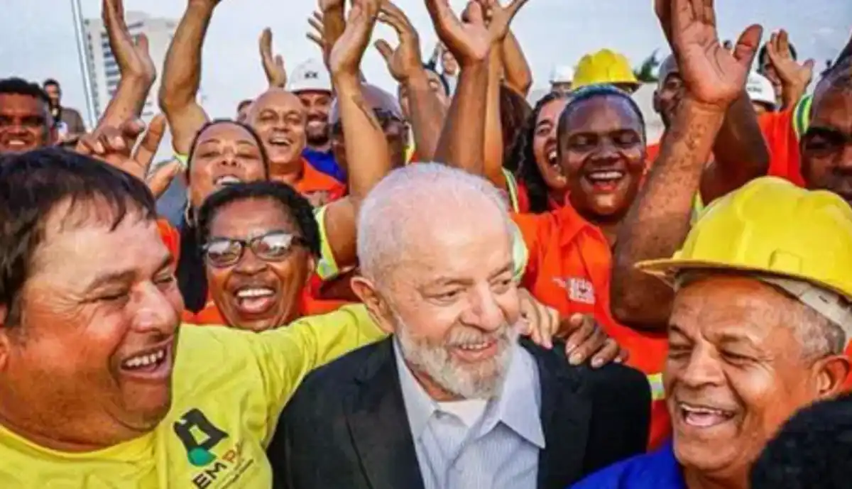 Fim da escala 6x1 ganha sinal verde do Senado após articulação decisiva do presidente Lula