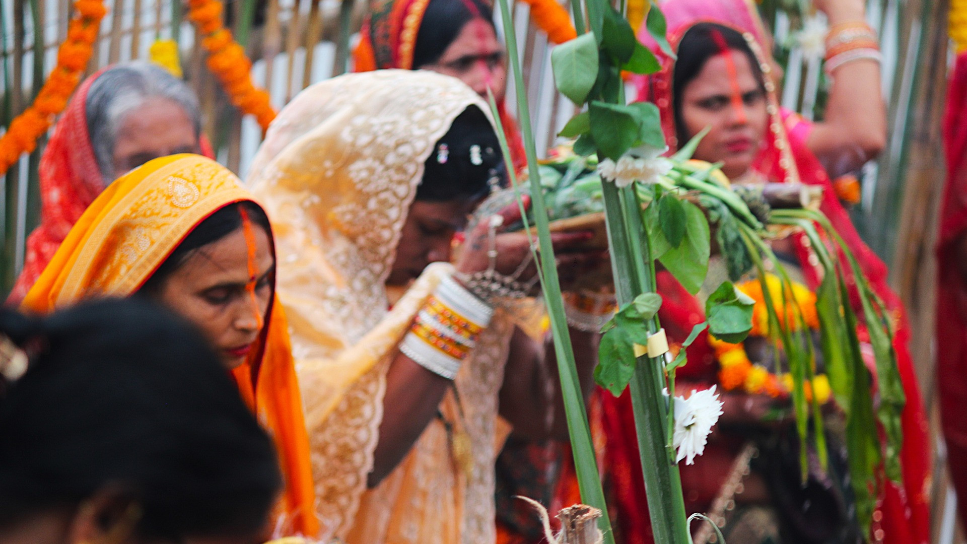 छठ पूजा व्रत: सूर्य उपासना के चार दिनों की संपूर्ण पूजा विधि