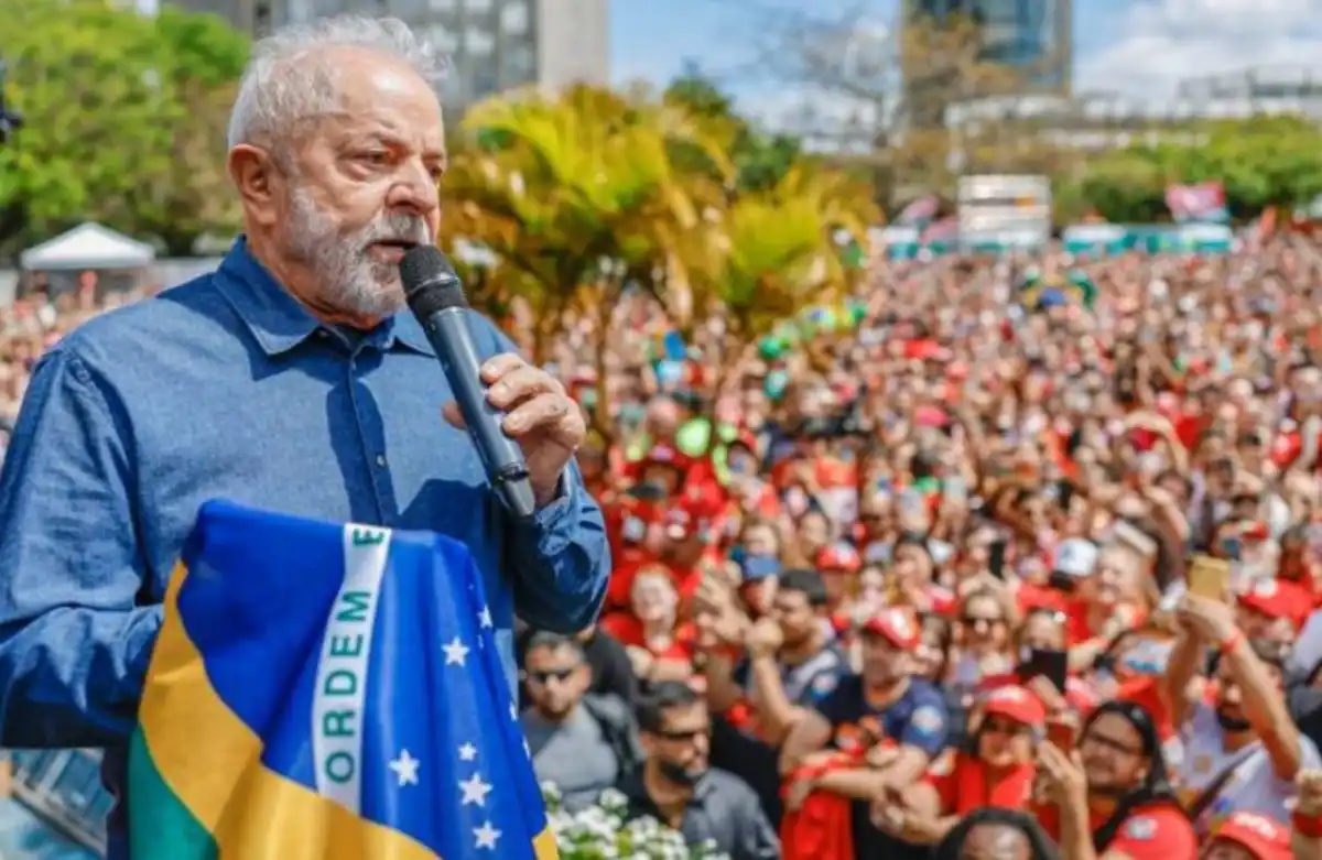 Lula afirma: "Vamos matar a eleição no primeiro turno"