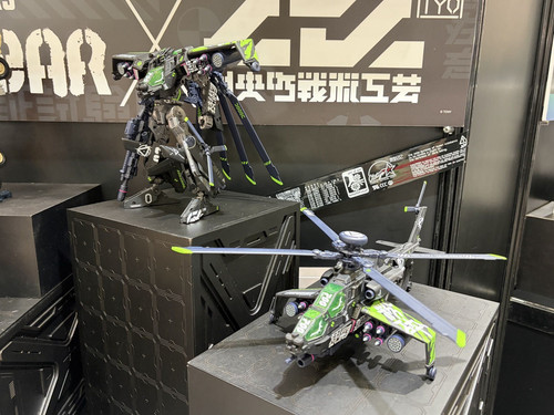 Takara Tomy Transformers Overgear OG 02 EX Grinder First Look 09