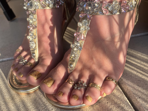 reddit.com 1ws9lmp Bling bling Feet 