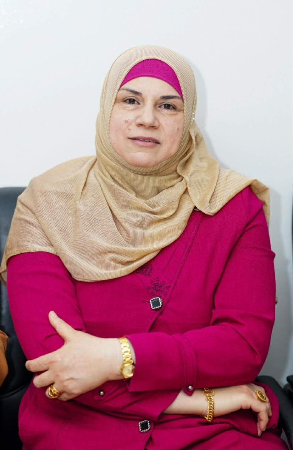 اعتقلت قوات الاحتلال الإسرائيلي مديرة مدرسة بنات العيزرية الأساسية وعضو مجلس بلدي العيزرية (رندة أبو زياد) فجر اليوم قبل اقتيادها إلى المدرسة، حيث فتش...
