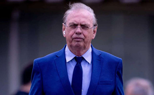 Corinthians busca reestruturar patrocínios diante de incertezas e busca alternativas para a reta final do Brasileirão