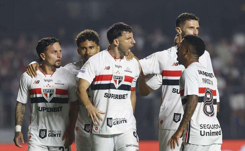 São Paulo busca reabilitação e vaga na Libertadores contra o Santos