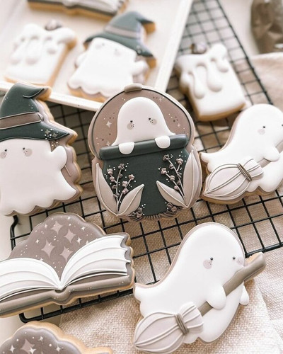 6712172e0ad05 spooky halloween food ideas.jpg