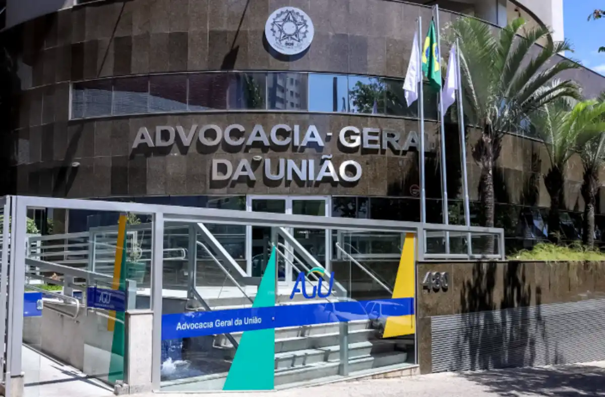 AGU defende soberania nacional e cobra investigação sobre financiamento americano contra o STF