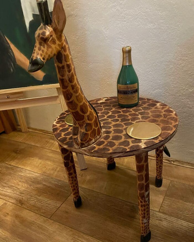 6a54959d85ab5 ugly funny furniture pieces 700.jpg