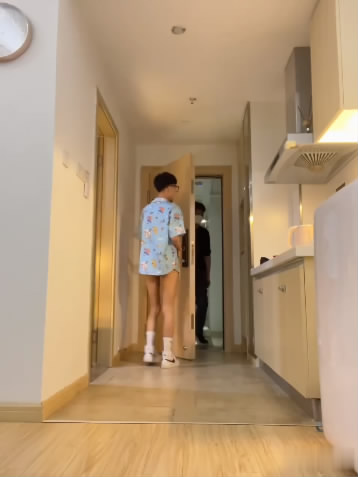1140骚货小奶狗约大屌哥来家[00 00 08][20231005 203809 0].jpg